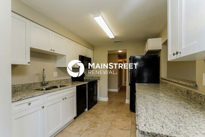 2624 Ne 21st Ct - Photo 7 of 16