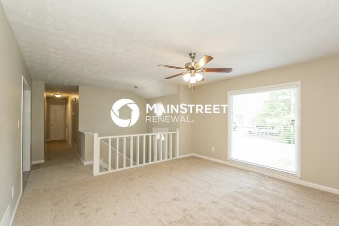 22 Hollyberry Ct - Photo 3 of 14