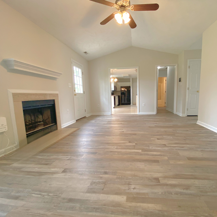 183 Independence Dr - Photo 3 of 25