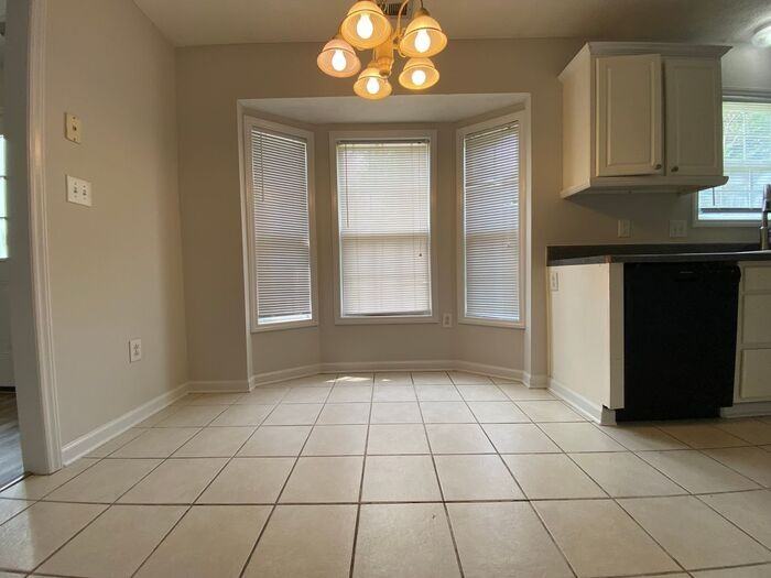 183 Independence Dr - Photo 5 of 25
