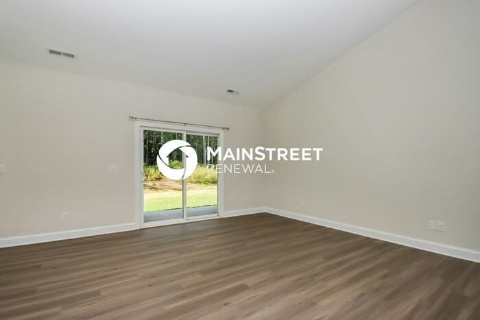 135 Tradesmen Trl - Photo 2 of 15