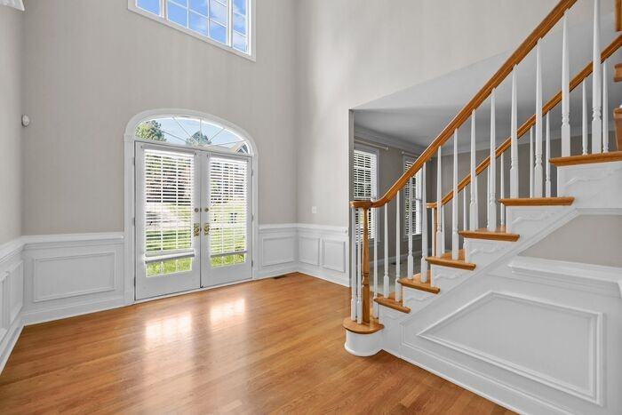 2307 Keara Way - Photo 2 of 34