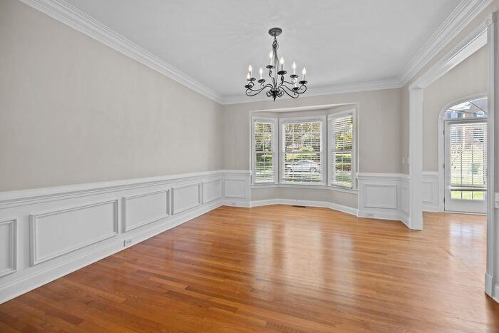 2307 Keara Way - Photo 5 of 34