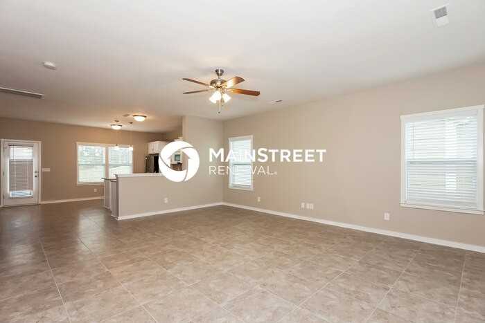 3324 Saddlebrook Dr - Photo 2 of 15