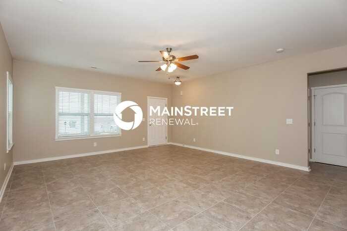 3324 Saddlebrook Dr - Photo 3 of 15