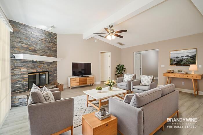 3555 Barbizon Ct - Photo 4 of 19