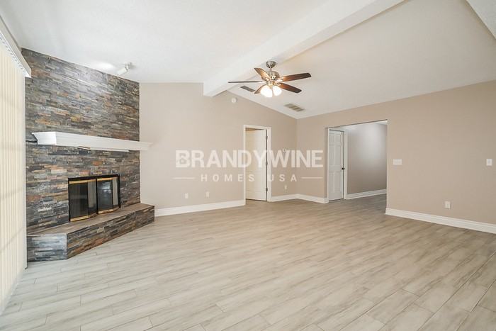 3555 Barbizon Ct - Photo 5 of 19