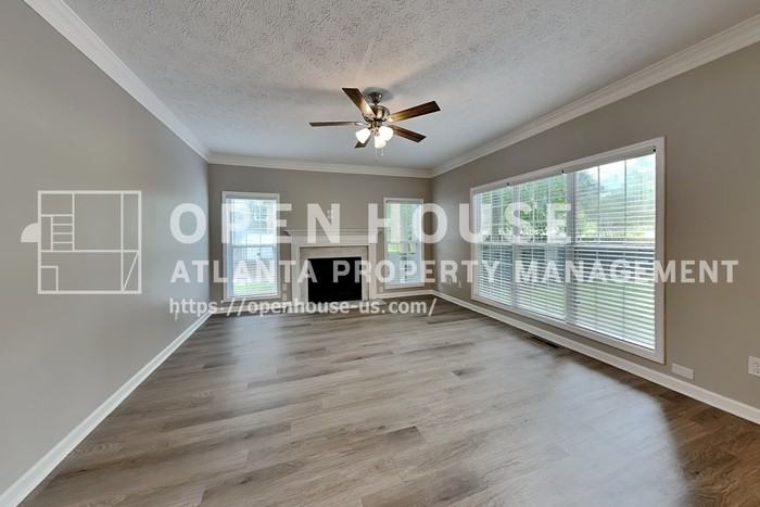 2305 Luther Ter Sw - Photo 4 of 23