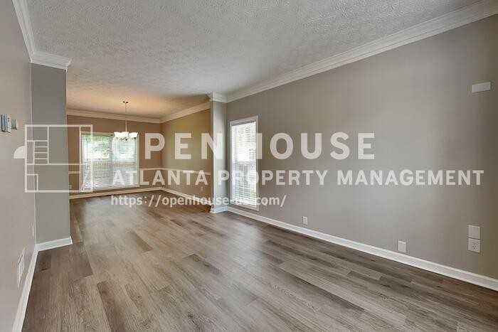2305 Luther Ter Sw - Photo 7 of 23