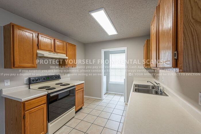 3085 W Woodridge Dr - Photo 6 of 17