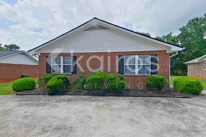 110 Fawn Dr