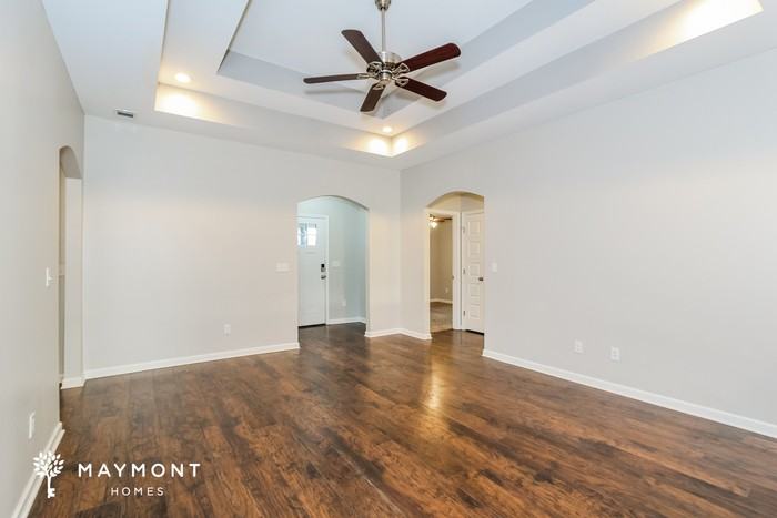 16430 Pottery Ln - Photo 5 of 15