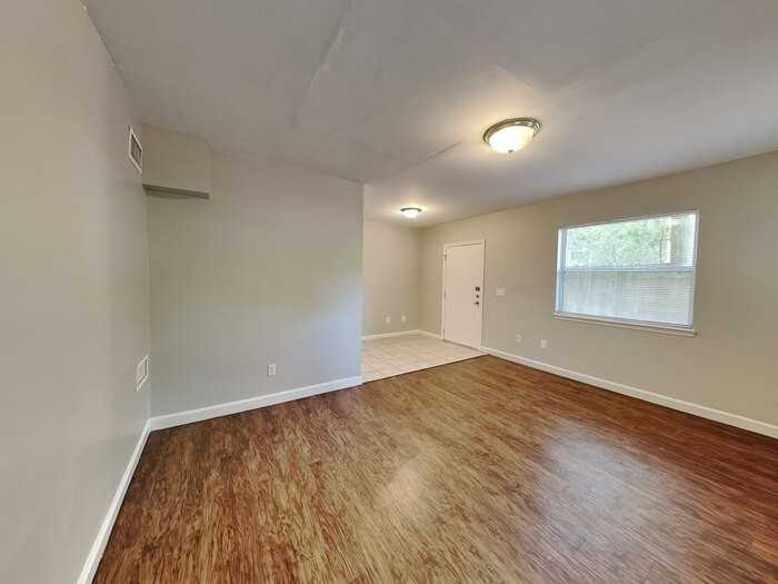 8818 Ricardo Ln - Photo 7 of 22