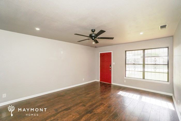 815 Upland Rd - Photo 4 of 16
