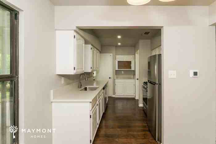 815 Upland Rd - Photo 7 of 16