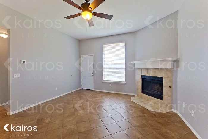 2413 Beaver Bend Ln - Photo 2 of 22