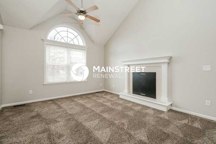 11503 N Windsor Ave - Photo 2 of 15