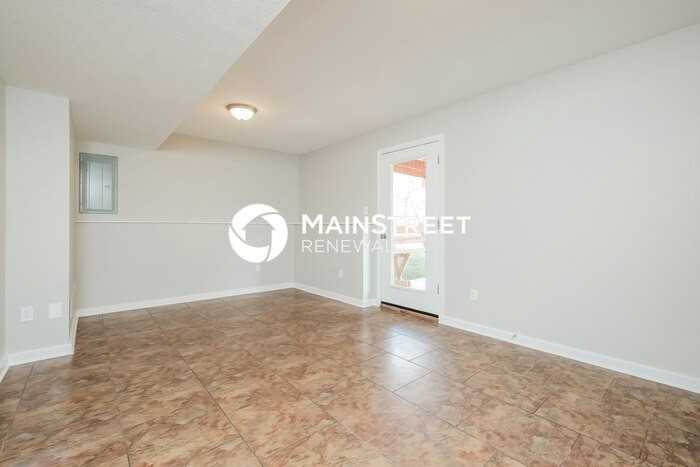 11503 N Windsor Ave - Photo 5 of 15