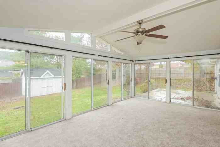 6460 Calloway Ct - Photo 5 of 10