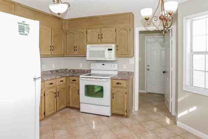 29902 Little Creek Rd - Photo 7 of 12