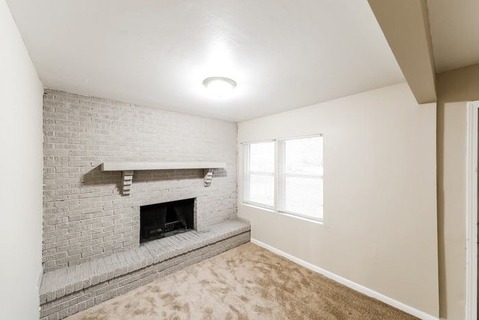 1533 Heron Dr - Photo 6 of 12