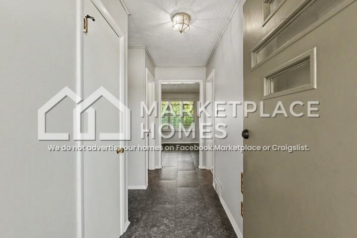 1940 Cunningham Rd - Photo 2 of 27