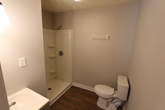 442 Hall St - Photo 7 of 17