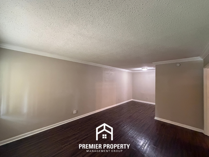 1706 Capri St - Photo 3 of 22