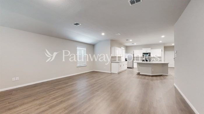1617 Gatesville Ct - Photo 4 of 18