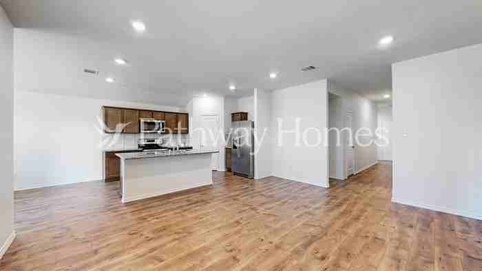 957 English Dr - Photo 5 of 27