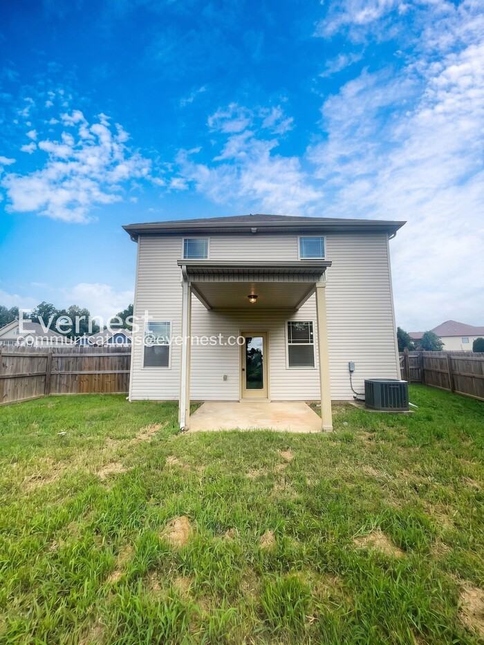 1168 Henry Place Blvd - Photo 3 of 9