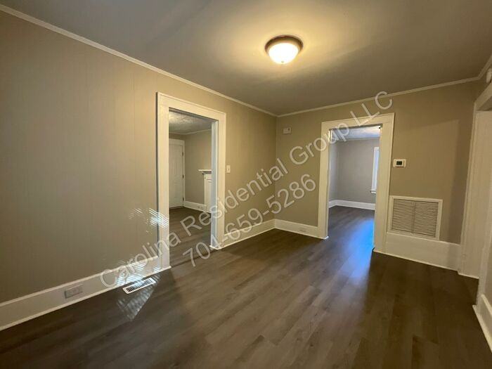 1034 Ridge Ave - Photo 5 of 14
