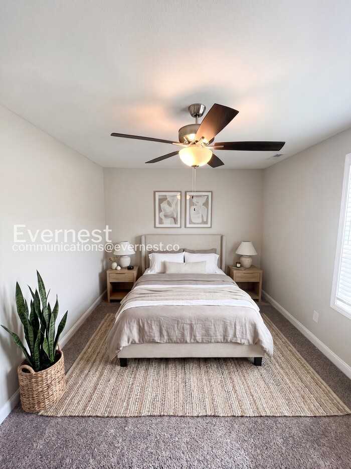 1267 Kendall Dr - Photo 4 of 25