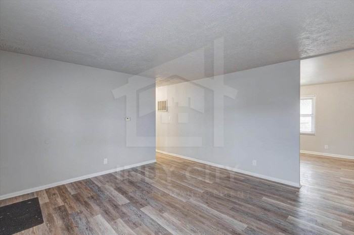 8328 E 41st Pl - Photo 2 of 16