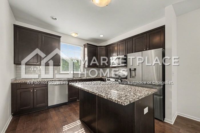 4596 Bradley Cir #21 - Photo 6 of 21