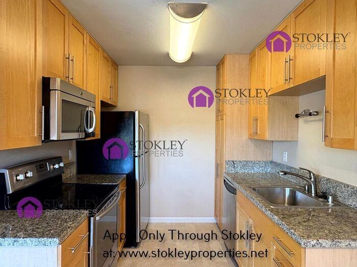227 Masters Ct - Photo 4 of 12