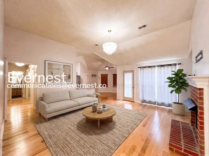 11648 Leewood Dr - Photo 2 of 24