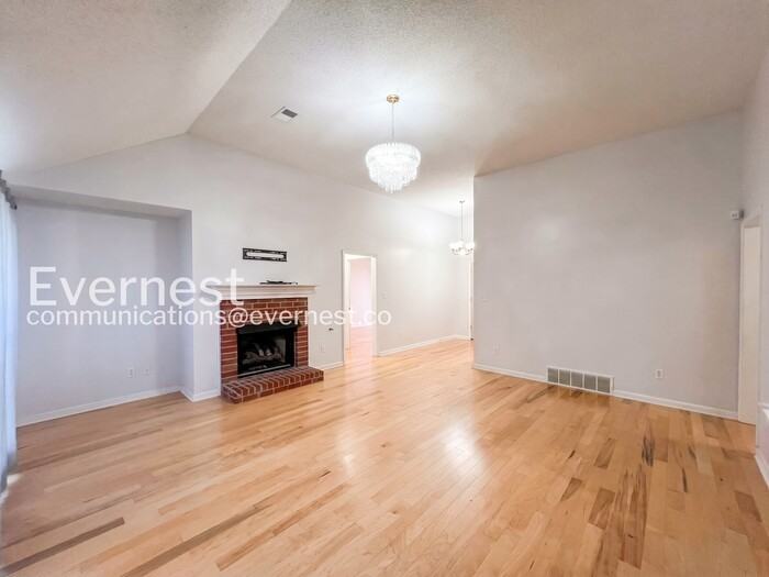 11648 Leewood Dr - Photo 7 of 24