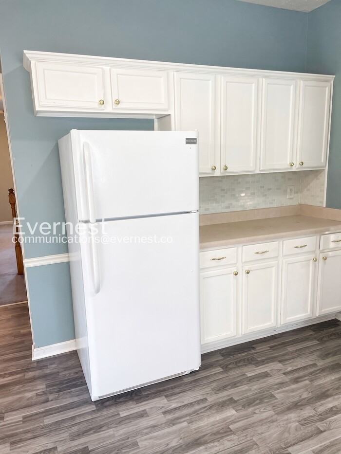 1714 Bear Paw Ln - Photo 4 of 18