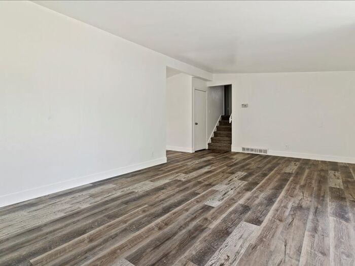 1376 E Greenfield Ave - Photo 2 of 19