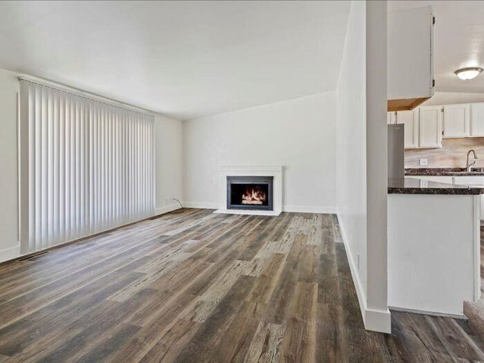 1376 E Greenfield Ave - Photo 3 of 19