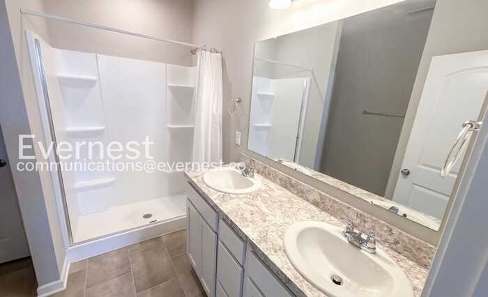 89 Hutchison St - Photo 5 of 23