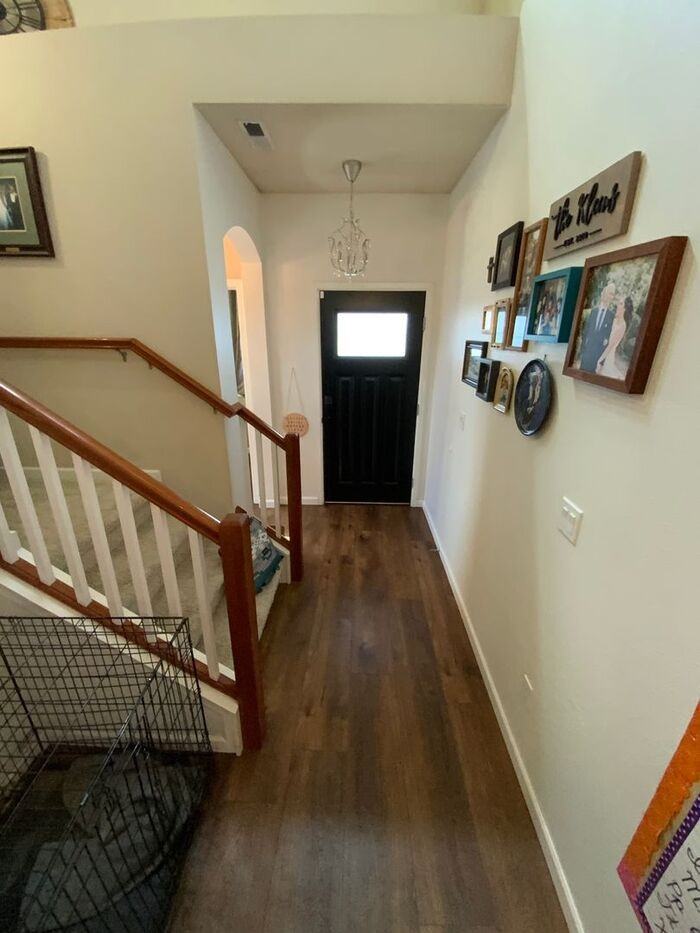 2109 5th Ave Nw - Photo 2 of 18