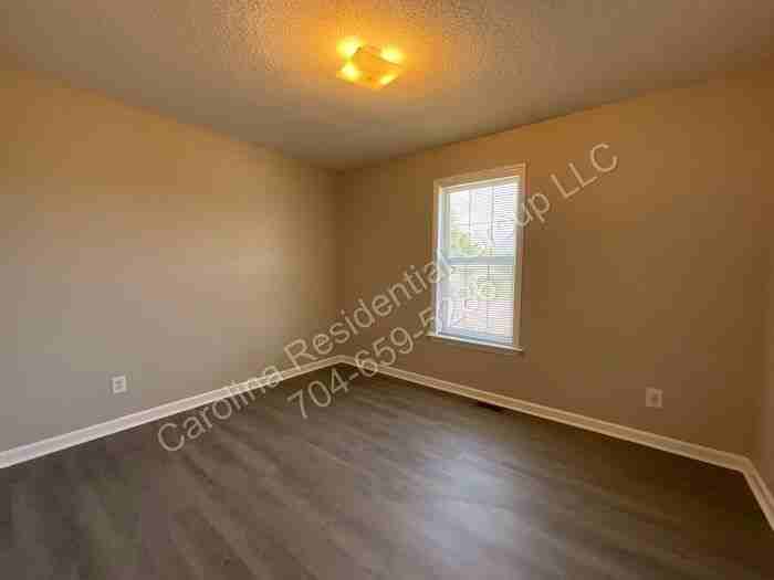 2002 Joseph Mcneil Ave - Photo 7 of 16