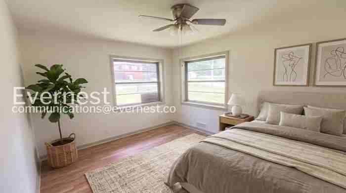 905 Elizabeth Dr - Photo 3 of 19