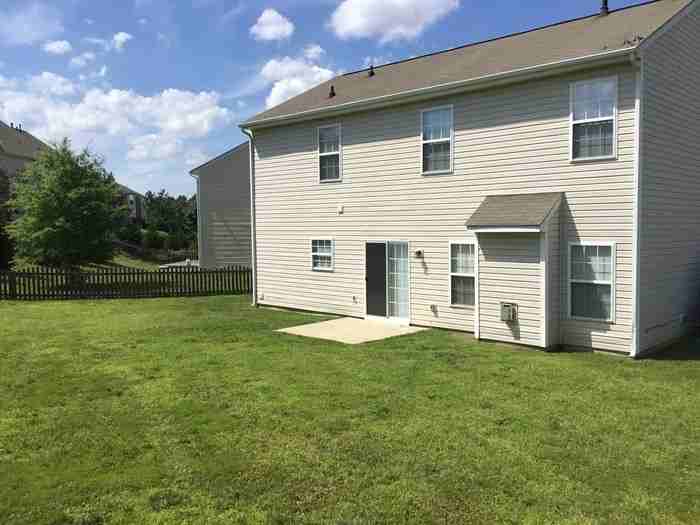 9488 Grand Oaks St Nw - Photo 3 of 10