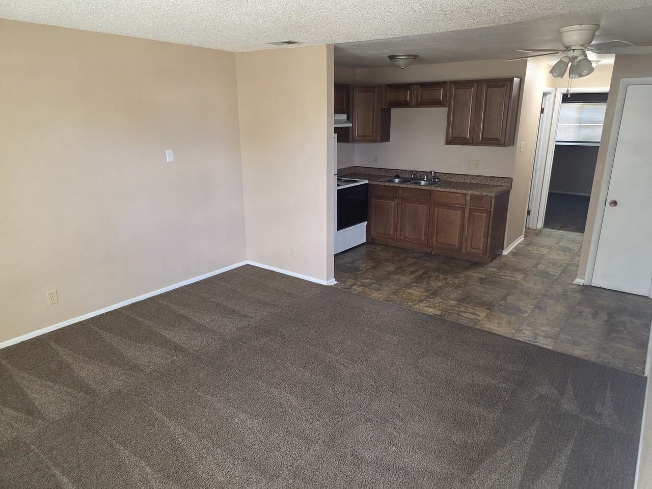 71 Blackburn Ln #10 - Photo 3 of 5