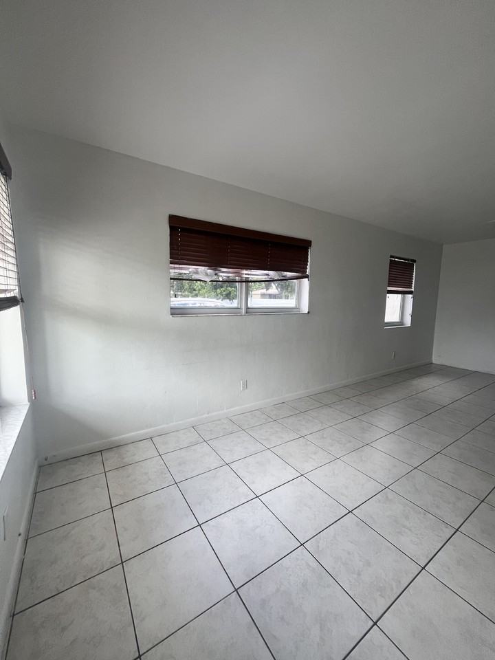 3300 Sw 32nd Ct #NA - Photo 2 of 19