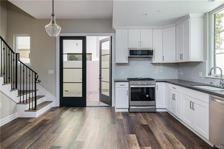 621 Fairview Ave #B - Photo 6 of 18