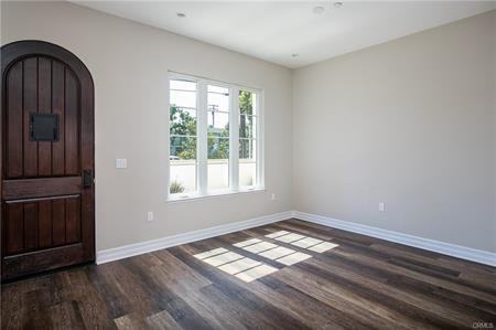 621 Fairview Ave #B - Photo 7 of 18